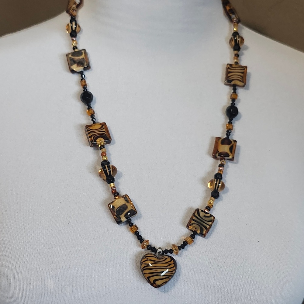 Tiger‎ Stripe Heart Pendant Beaded Necklace Black Brown Gold Glass Jewelry